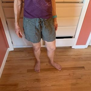 🐸SALE: Athleta linen shorts